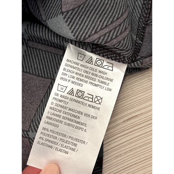 New Susan Graver Plaid Silky Asymmetrical Blouse - Picture 8 of 12